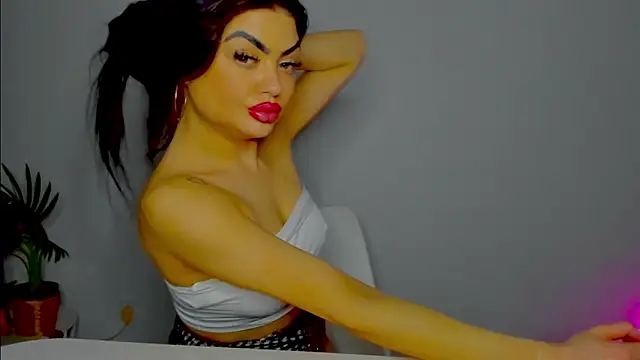 aishahottie online show from 12-14-24, 02:12