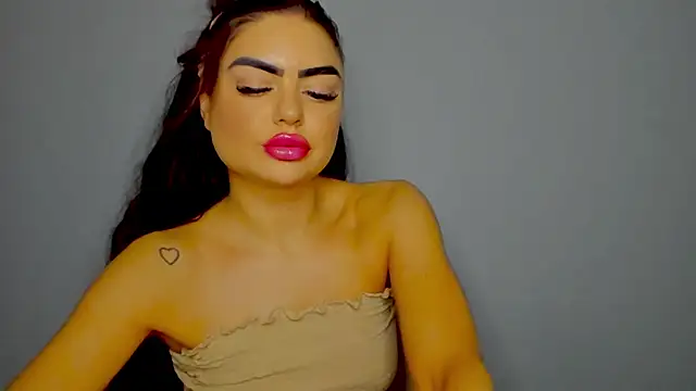 aishahottie online show from 12-18-24, 03:26