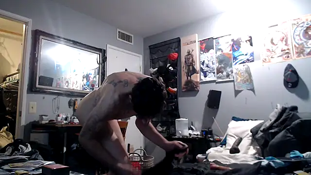 Snapshot of eavestease1 chatting on 02-20-26, 07:36 eavestease1 online show from 02-20-26, 07:36