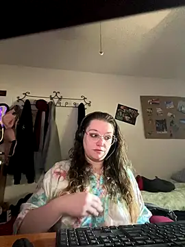 Lalalynn online show from 11-11-25, 04:51