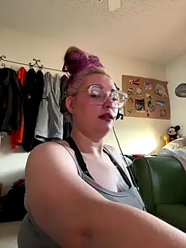 Lalalynn online show from 12-04-25, 03:32