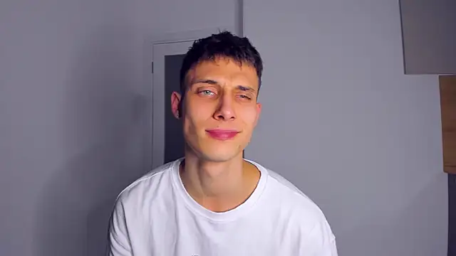 Snapshot of Kent_Ross chatting on 10-27-25, 09:08 Kent Ross online show from 10-27-25, 09:08