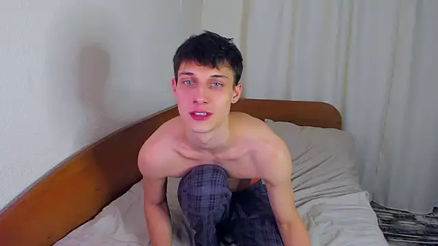 Snapshot of Kent_Ross chatting on 12-13-25, 09:42 Kent Ross online show from 12-13-25, 09:42