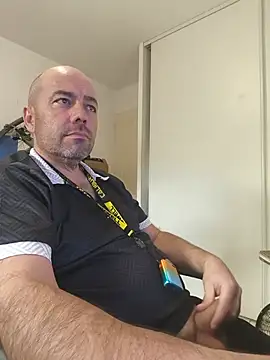 Snapshot of veryverybigdick45 chatting on 05-31-26, 06:42 veryverybigdick45 online show from 05-31-26, 06:42