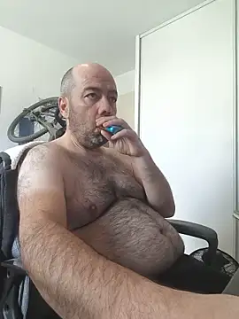 Snapshot of veryverybigdick45 chatting on 06-05-26, 09:26 veryverybigdick45 online show from 06-05-26, 09:26
