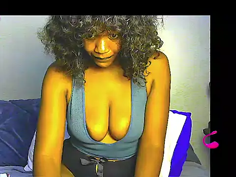 Snapshot of lilylovexx chatting on 11-17-25, 06:30 lilylovexx online show from 11-17-25, 06:30