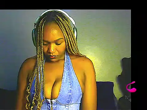 Snapshot of lilylovexx chatting on 03-16-26, 07:29 lilylovexx online show from 03-16-26, 07:29