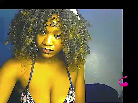 Snapshot of lilylovexx chatting on 04-01-26, 03:40 lilylovexx online show from 04-01-26, 03:40