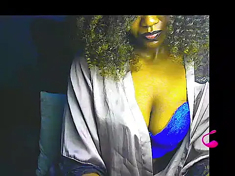 Snapshot of lilylovexx chatting on 06-15-26, 04:15 lilylovexx online show from 06-15-26, 04:15