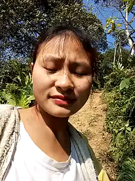 Snapshot of trieungoclnt chatting on 01-13-25, 07:21 trieungoclnt online show from 01-13-25, 07:21