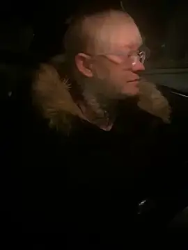 Snapshot of poussichienne chatting on 02-16-26, 04:52 poussichienne online show from 02-16-26, 04:52