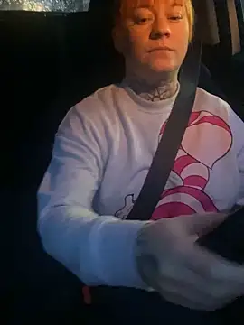 Snapshot of poussichienne chatting on 03-16-26, 05:24 poussichienne online show from 03-16-26, 05:24