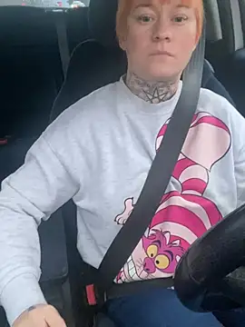 Snapshot of poussichienne chatting on 03-16-26, 05:44 poussichienne online show from 03-16-26, 05:44