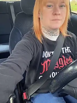 Snapshot of poussichienne chatting on 03-27-26, 11:21 poussichienne online show from 03-27-26, 11:21