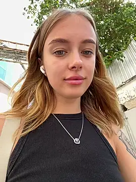 enjoy my beauty online show from 01-19-25, 04:44