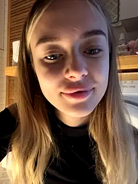 enjoy my beauty online show from 09-25-25, 05:44