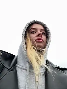 enjoy my beauty online show from 10-22-25, 07:08