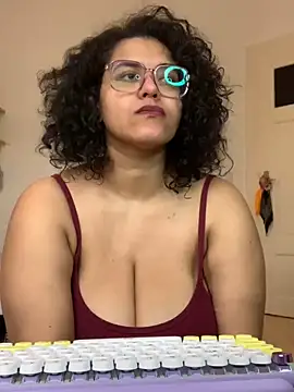 Curvydesifromgermany online show from 01-29-25, 09:01