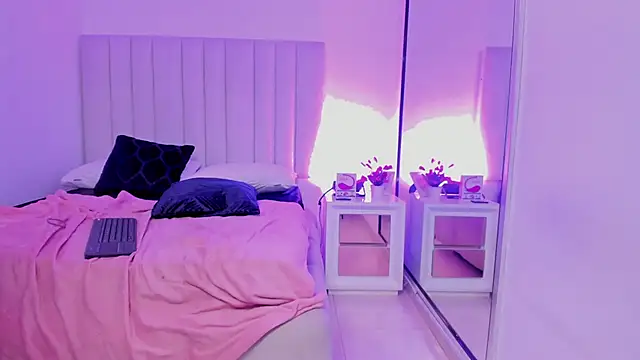 Laura Dicardy online show from 03-15-25, 03:16