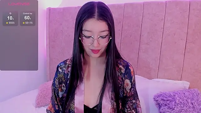 kaoriii  online show from 01-31-25, 12:07