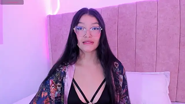 kaoriii  online show from 02-08-25, 12:17