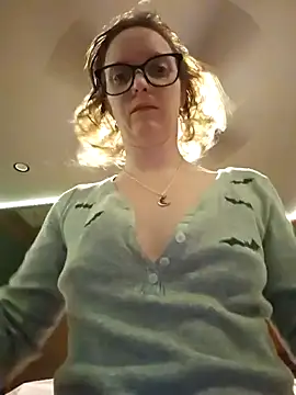 sexygamermomma online show from 09-28-25, 03:01