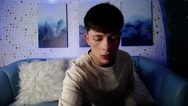 Snapshot of Steev_Novoa chatting on 12-04-24, 04:32 Steev Novoa online show from 12-04-24, 04:32