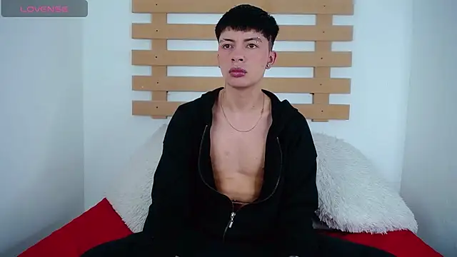 Snapshot of Steev_Novoa chatting on 01-31-25, 05:30 Steev Novoa online show from 01-31-25, 05:30