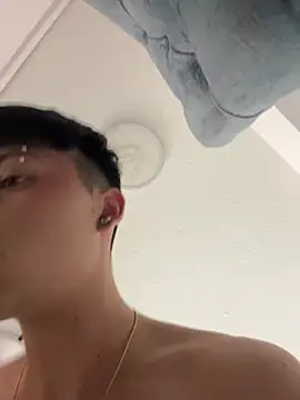 Snapshot of Steev_Novoa chatting on 02-18-25, 10:16 Steev Novoa online show from 02-18-25, 10:16