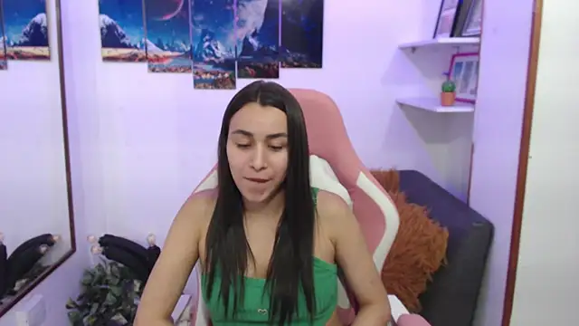 EmmaMyerss  online show from 02-06-25, 01:38