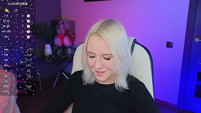 Snapshot of Selenatrend chatting on 10-01-25, 06:30 Selenatrend online show from 10-01-25, 06:30