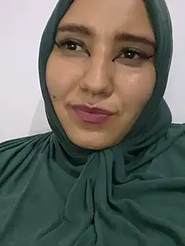 Snapshot of hannahayat chatting on 12-20-24, 01:58 hannahayat online show from 12-20-24, 01:58