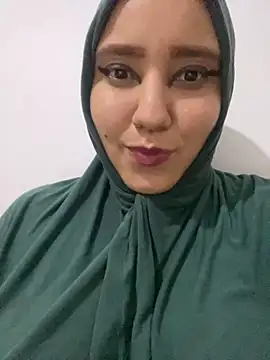 Snapshot of hannahayat chatting on 01-01-25, 12:21 hannahayat online show from 01-01-25, 12:21