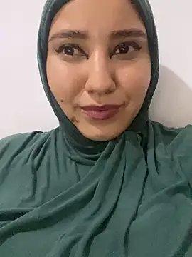 Snapshot of hannahayat chatting on 01-17-25, 02:50 hannahayat online show from 01-17-25, 02:50