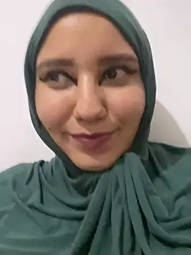 Snapshot of hannahayat chatting on 01-18-25, 02:25 hannahayat online show from 01-18-25, 02:25