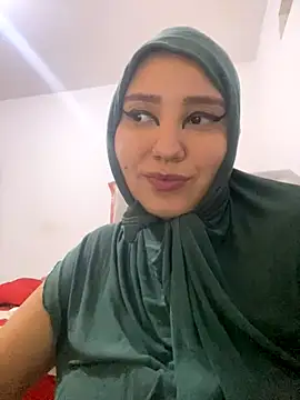 Snapshot of hannahayat chatting on 09-20-25, 02:18 hannahayat online show from 09-20-25, 02:18