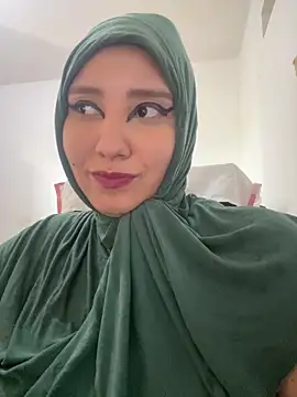 Snapshot of hannahayat chatting on 09-25-25, 03:05 hannahayat online show from 09-25-25, 03:05