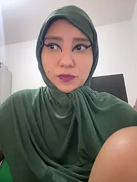 Snapshot of hannahayat chatting on 02-01-26, 02:59 hannahayat online show from 02-01-26, 02:59