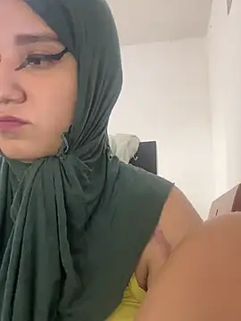 Snapshot of hannahayat chatting on 02-18-26, 03:52 hannahayat online show from 02-18-26, 03:52