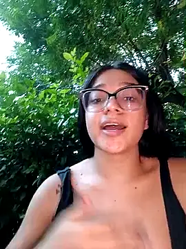 -VICKKY online show from 03-19-25, 10:53