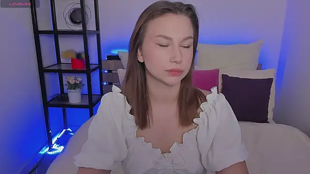 Snapshot of Anny_Limis chatting on 12-05-24, 01:25 Anny Limis online show from 12-05-24, 01:25