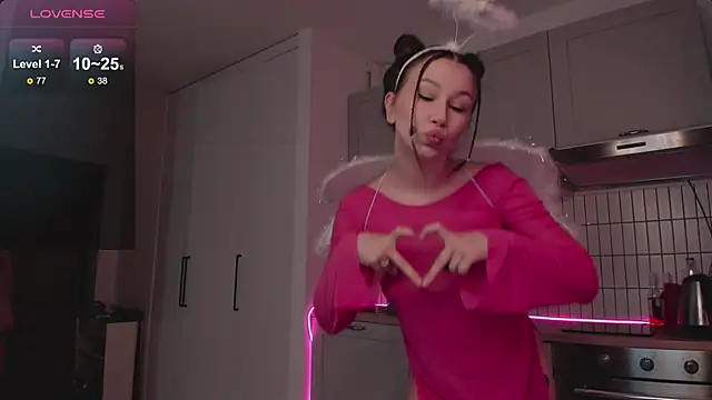 Snapshot of Anny_Limis chatting on 02-14-25, 03:54 Anny Limis online show from 02-14-25, 03:54