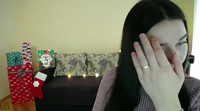 Pretty shy online show from 12-29-24, 08:44
