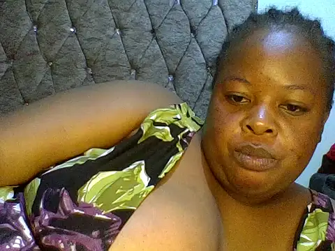 Snapshot of zoey10 chatting on 05-27-26, 08:17 zoey10 online show from 05-27-26, 08:17