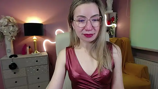 Mia Tasty online show from 12-11-24, 10:58