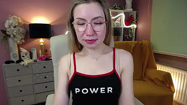 Mia Tasty online show from 12-17-24, 11:06