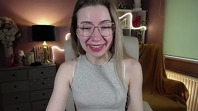 Mia Tasty online show from 02-03-25, 10:47