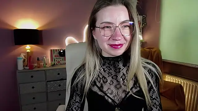 Mia Tasty online show from 03-20-25, 11:05