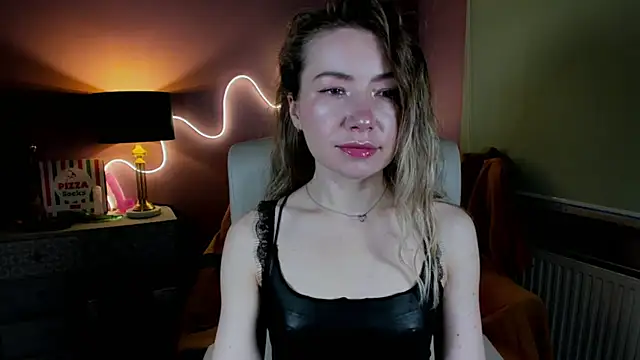 Mia Tasty online show from 12-05-25, 07:39