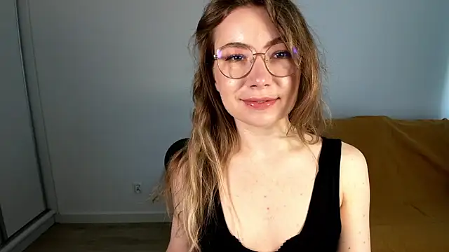 Mia Tasty online show from 05-03-26, 01:39